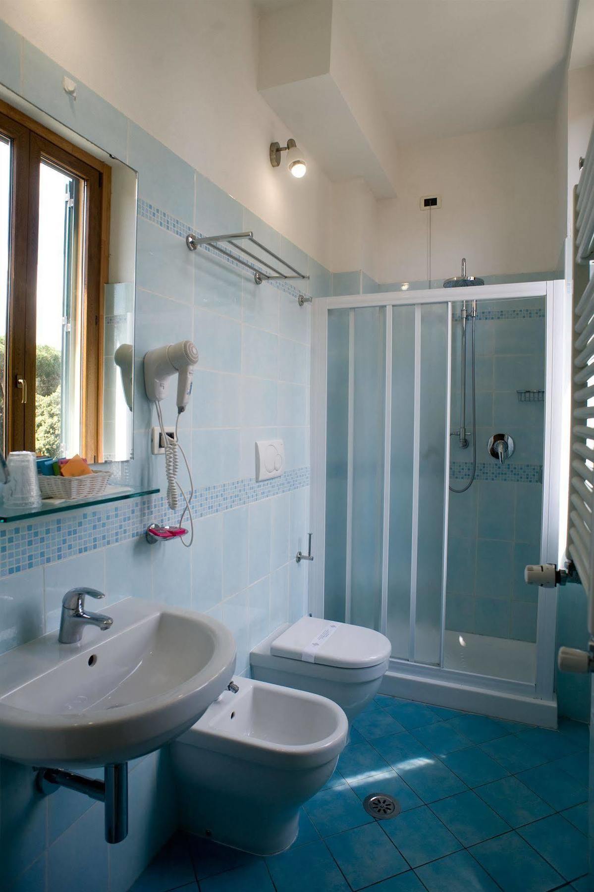 Hotel Vittoria Viareggio Esterno foto