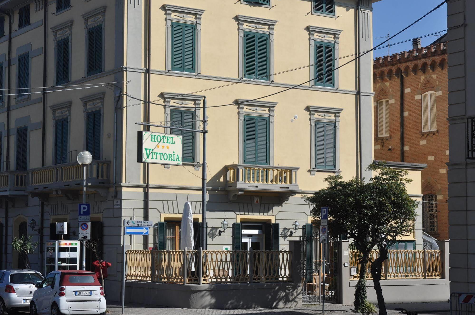 Hotel Vittoria Viareggio Esterno foto